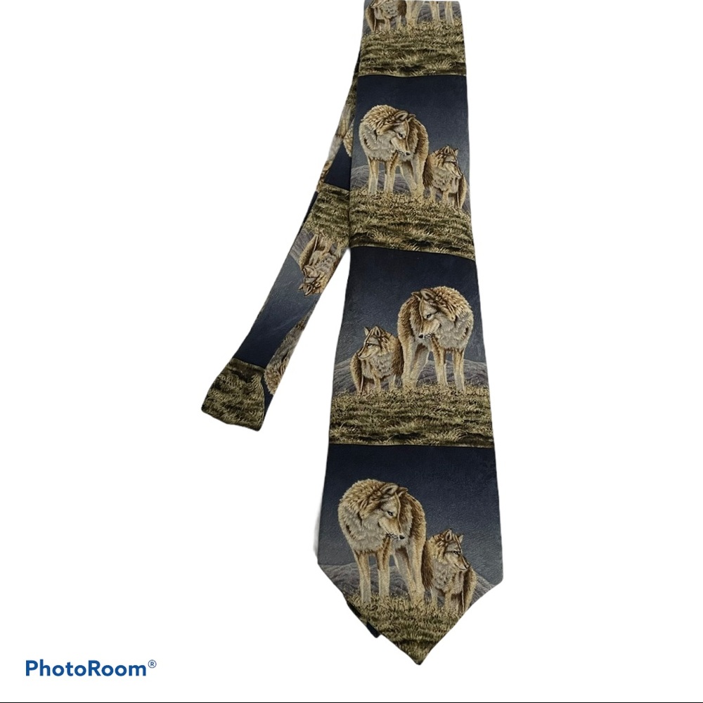 Endangered Species Vintage Silk NeckTie Wolf Scene USA